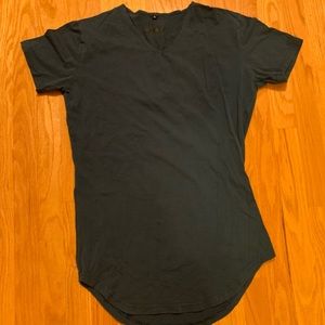 ALPHALETE V NECK